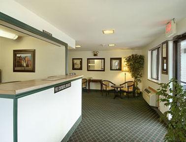 Super 8 By Wyndham Louisville Airport Wnętrze zdjęcie