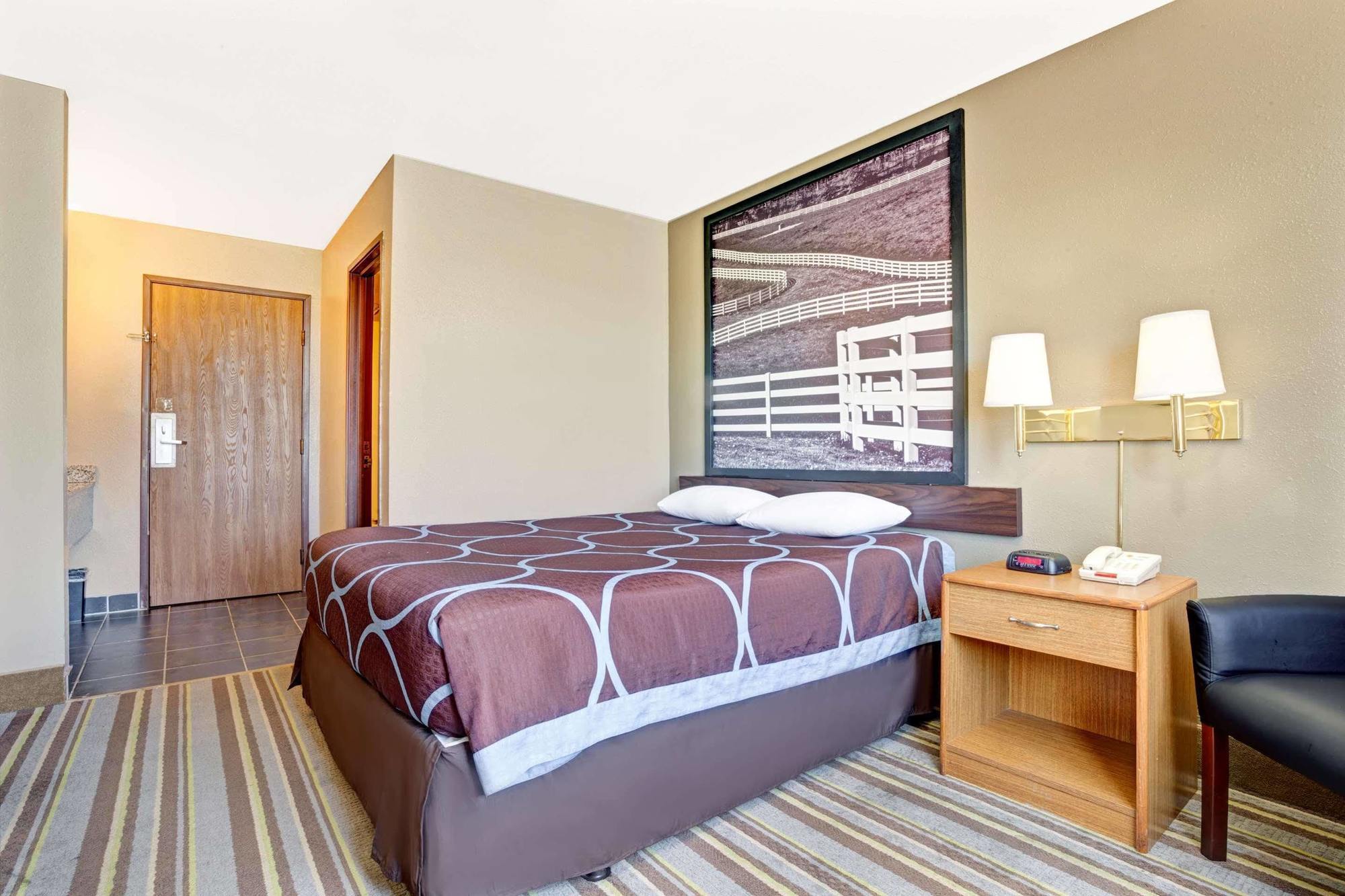 Super 8 By Wyndham Louisville Airport Zewnętrze zdjęcie